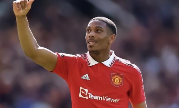 左右哥的灵 左右哥的灵